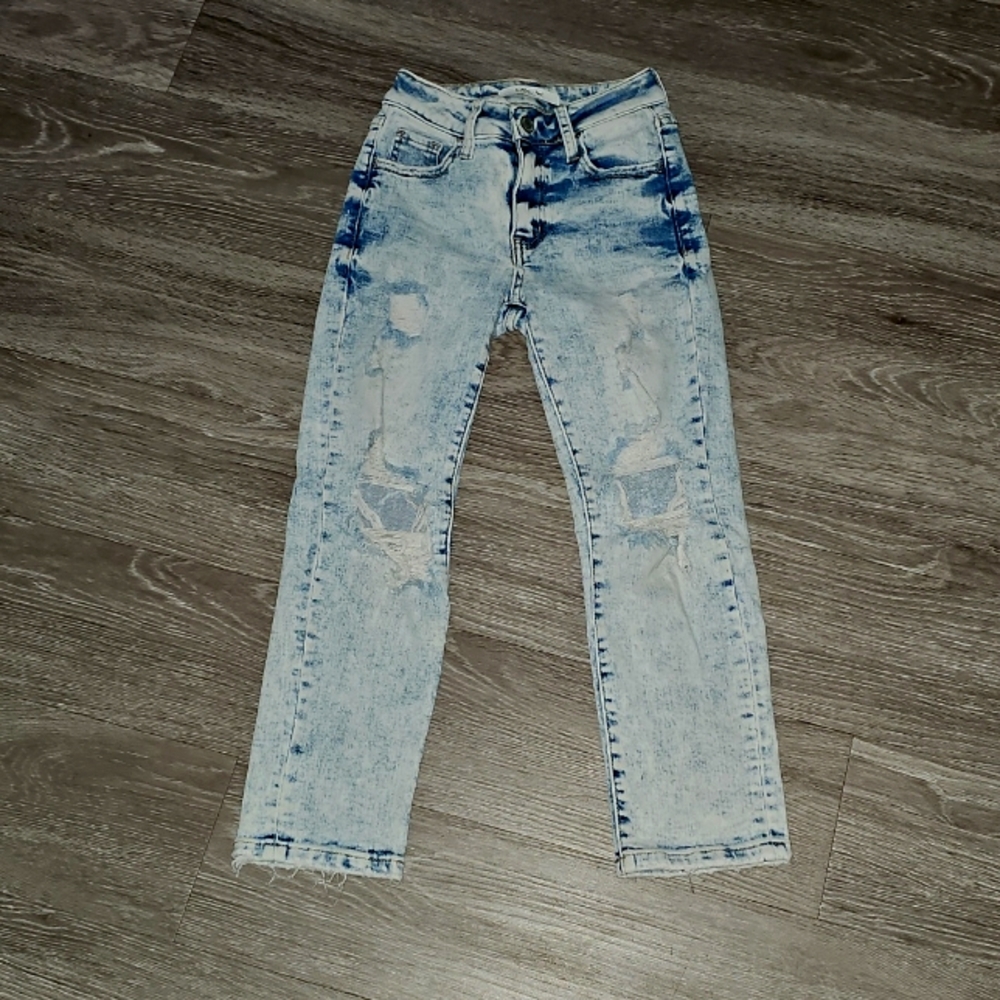 Willow & Root Girls Youth Sz 6 Mom Jeans. Super Cute!!! BUCKLE, Light Washed